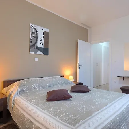 Vakantiehuis Tina Barban *